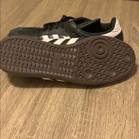 Men’s adidas samba shoes never worn - Picture 4 of 4